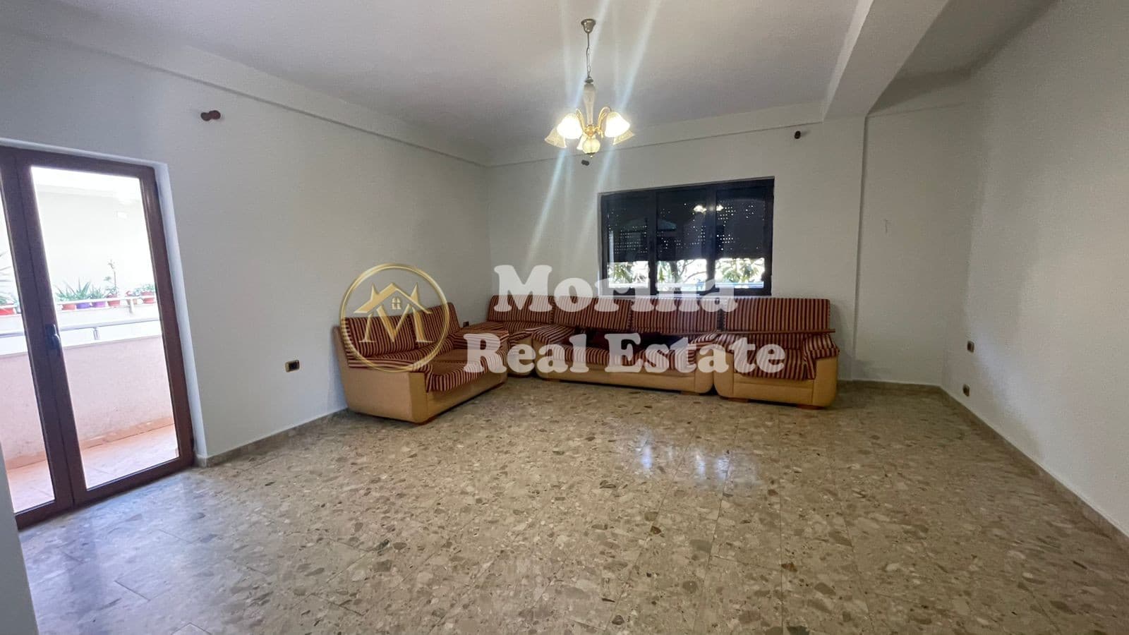 Shitje | Apartament 3 + 1 | Oxhaku | 185.000 € 2