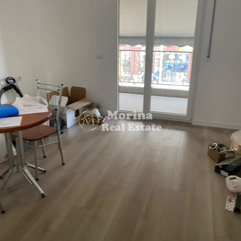 Shitje | Apartament 2 + 1 + 2 | Kamëz | 148300 € 4