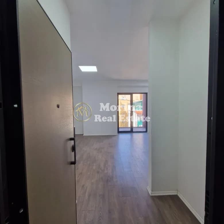 Qera | Ambjent Biznesi | Rruga e Kavajës - Garden Building | 950 €/muaj 4