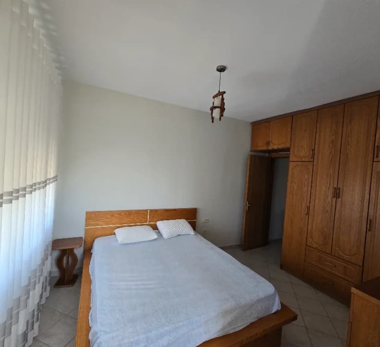 Qera | Apartament 2 + 1 | Rruga Fortuzi | 670 €/muaj 3