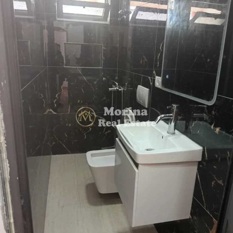 Qera | Garsoniere | Qendra Shëndetësore Qytet Studenti | 250 €/muaj 2