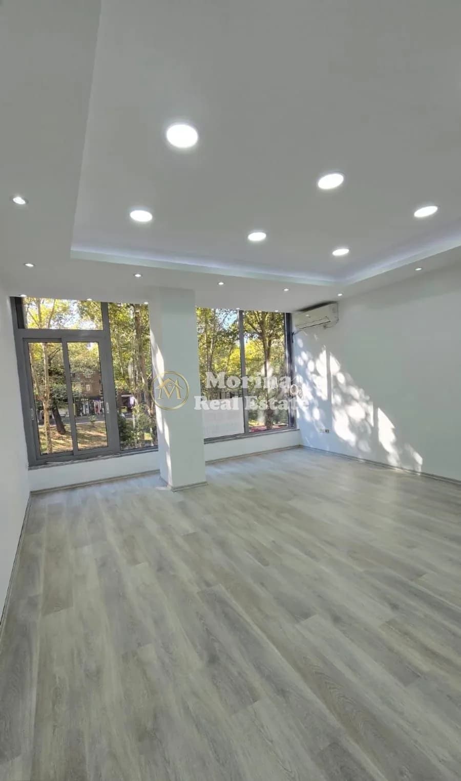 Qera | Ambjent Biznesi | Bulevardi Bajram Curri | 600 €/muaj 3