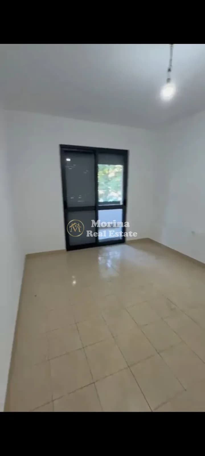Qera | Ambjent Biznesi | Rruga Arkitekt Kasemi | 600 €/muaj 2