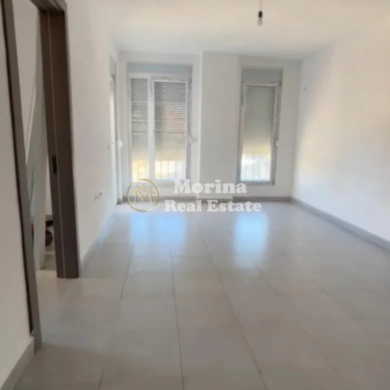 Qera | Apartament 3 + 1 | Rruga 5 Maji | 450 €/muaj 2