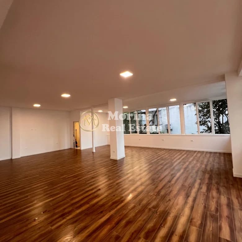 Qera | Ambjent Biznesi | Liqeni i Thatë | 1800 €/muaj 3