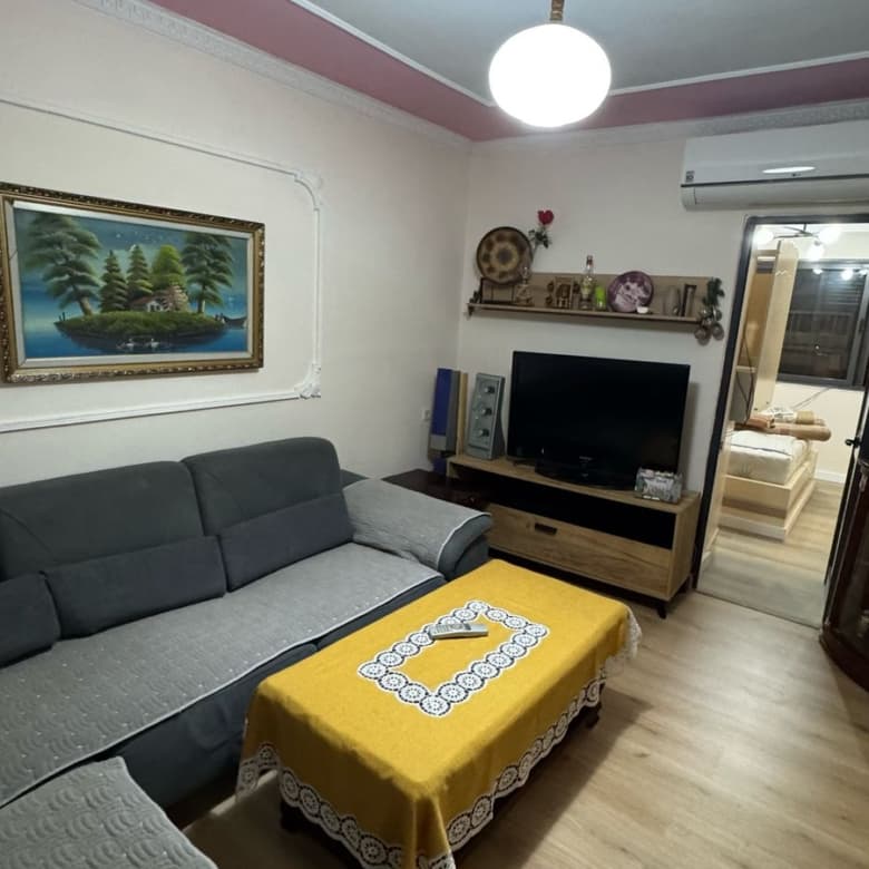 Qera | Apartament 2 + 1 | Shkolla Bashkuar | 550 €/muaj