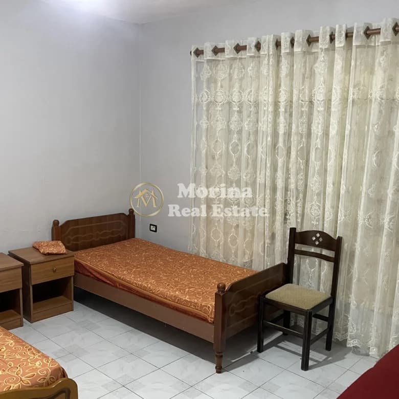 Qera | Garsoniere | Frigoriferi | 270 €/muaj 2