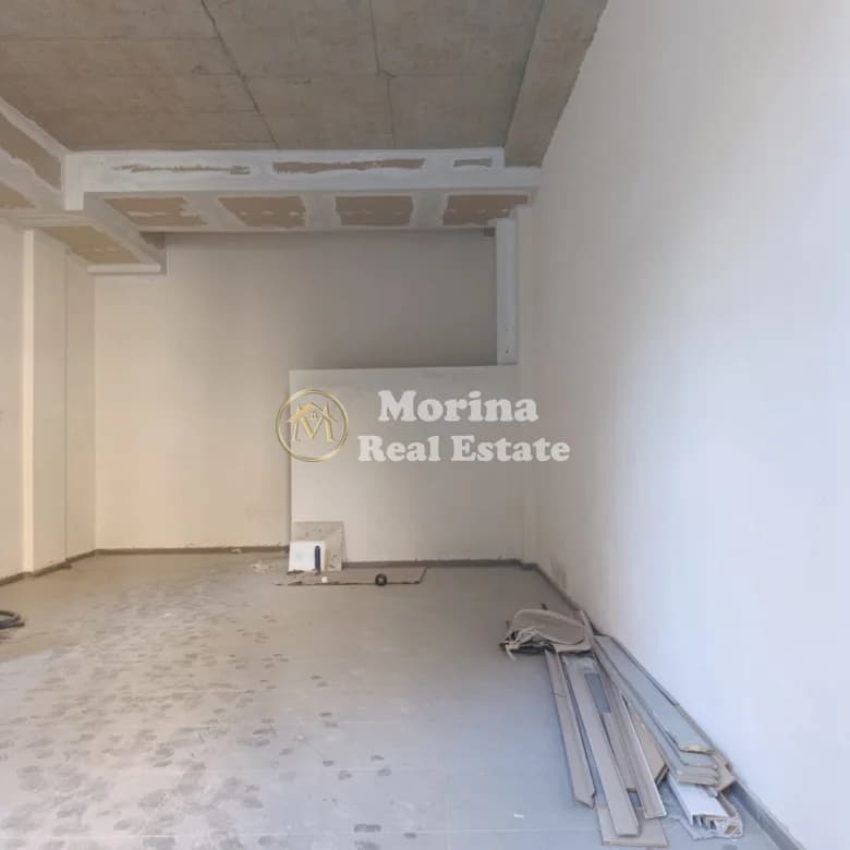 Qera | Ambjent Biznesi | Shkolla Bashkuar | 1200 €/muaj 3
