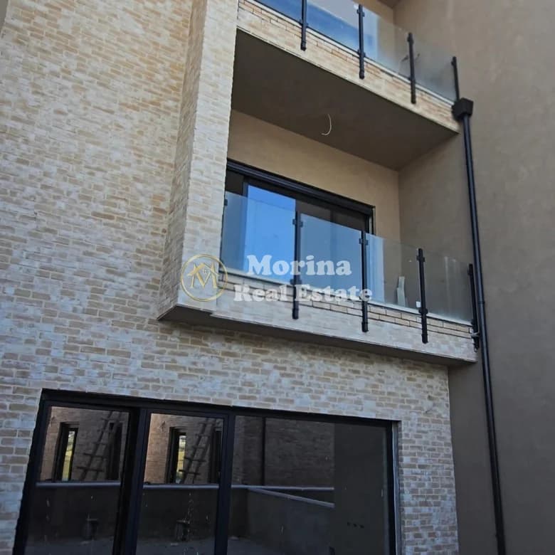 Shitje | Vilë 3 + 1 | Farkë | 390000 € 2