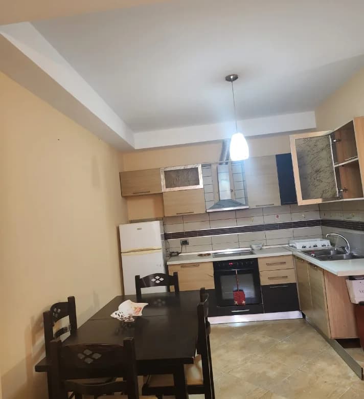 Qera | Apartament 1 + 1 | Fresku | 380 €/muaj 3