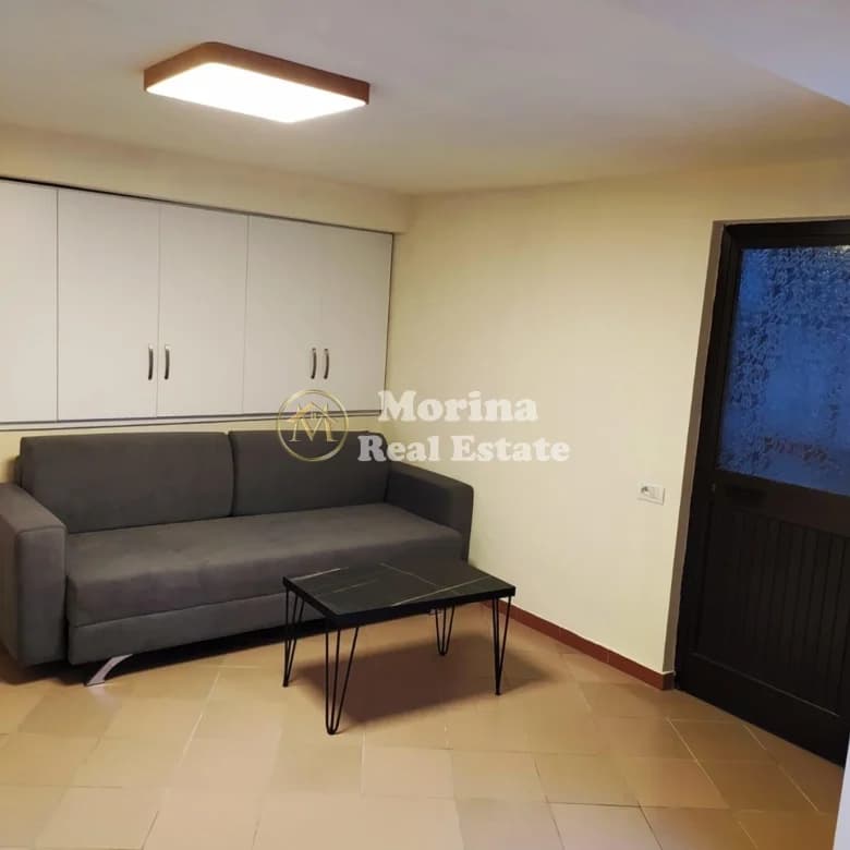 Qera | Garsoniere | Qendra Shëndetësore Qytet Studenti | 250 €/muaj 2