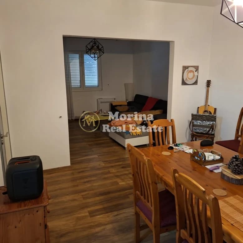 Qera | Vilë 6 + 1 | Selitë | 2200 €/muaj 4