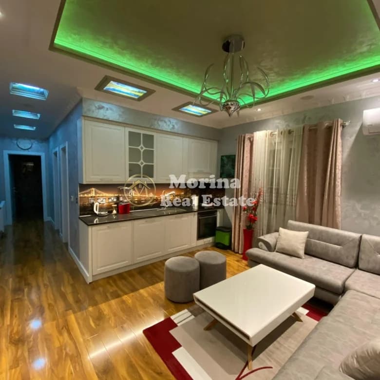 Qera | Vilë 2 + 1 | Rruga Njazi Meka | 450 €/muaj