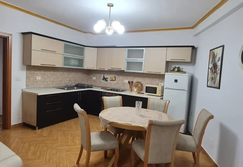 Qera | Apartament 2 + 1 | Don Bosko | 600 €/muaj 4