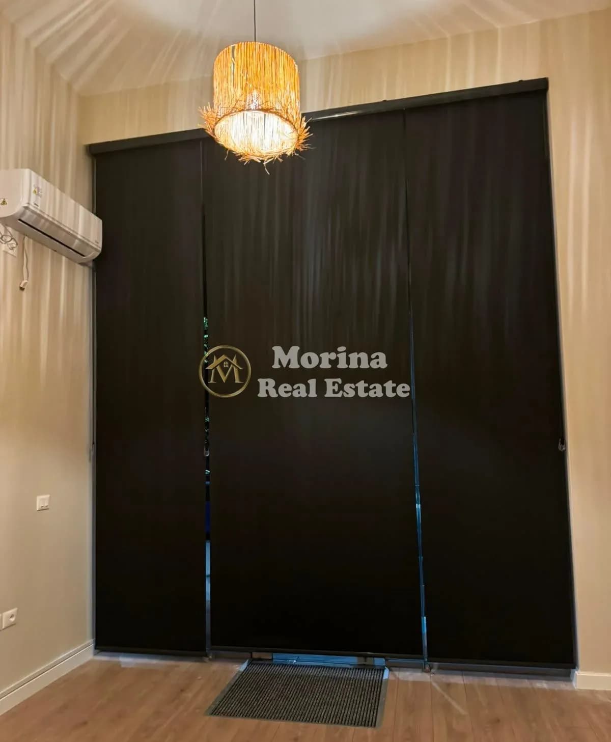 Qera | Ambjent Biznesi | Pallatet Cabej | 300 €/muaj 3