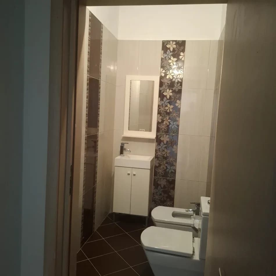 Qera | Apartament 2 + 1+2 | Fresku | 450 €/muaj 3