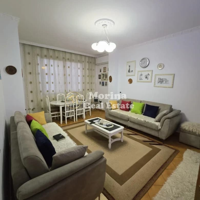 Shitje | Apartament 2 + 1 | Rruga 5 Maji | 250000 € 2