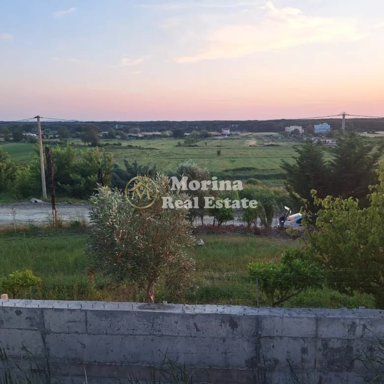 Shitje | Tokë / Truall | Lalëz | 65000 € 3