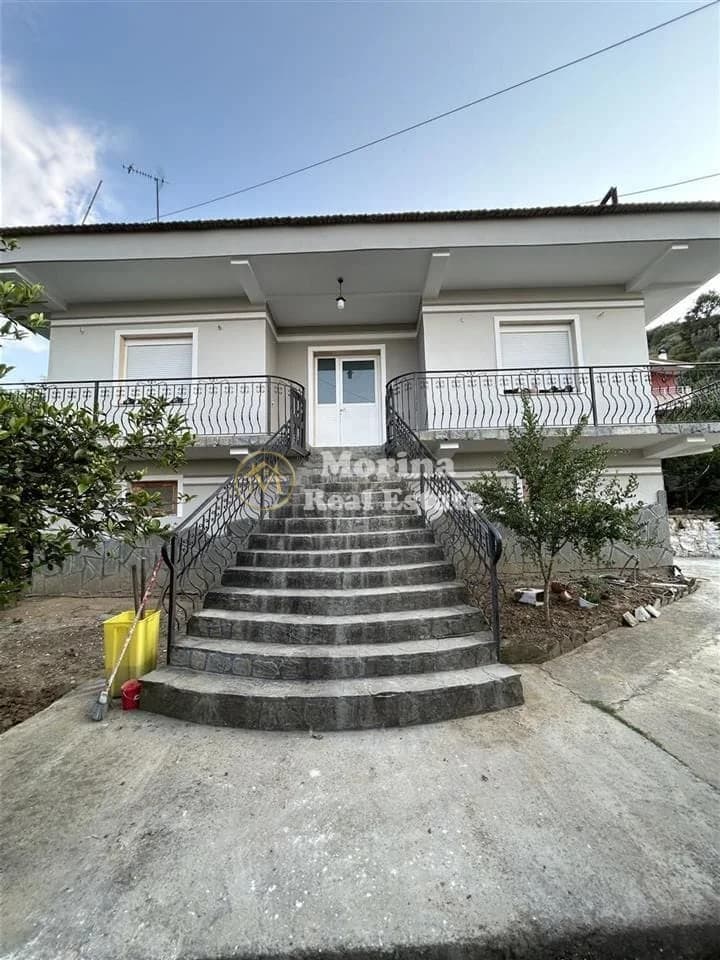 Qera | Vilë 3 + 1 + 2 | Vorë | 450 €/muaj