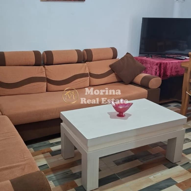 Qera | Apartament 2 + 1 | Shkolla e Bashkuar | 500 €/muaj