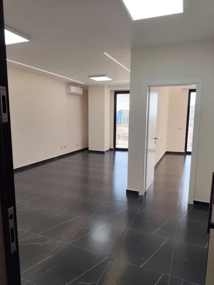 Qera | Ambjent Biznesi | Mine Peza | 600 EURO /muaj