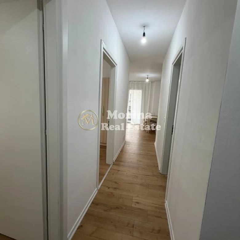 Qera | Ambjent Biznesi | Rruga Don Bosko | 570 €/muaj 4