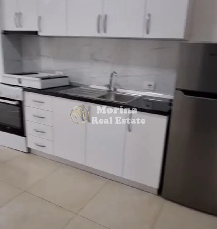 Qera | Apartament 1 + 1 | Rruga 5 Maji | 400 €/muaj 3