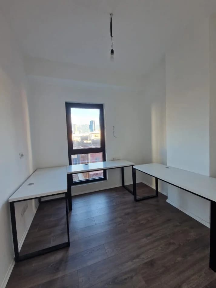 Qera | Zyrë | Tirana Garden Building | 1000 €/muaj