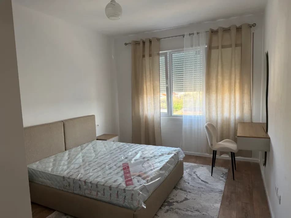 Qera | Apartament 1 + 1 | Kamez | 380 €/muaj 4