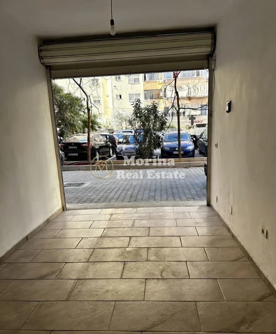 Shitje | Ambjent Biznesi | Komuna e Parisit | 60000 € 2