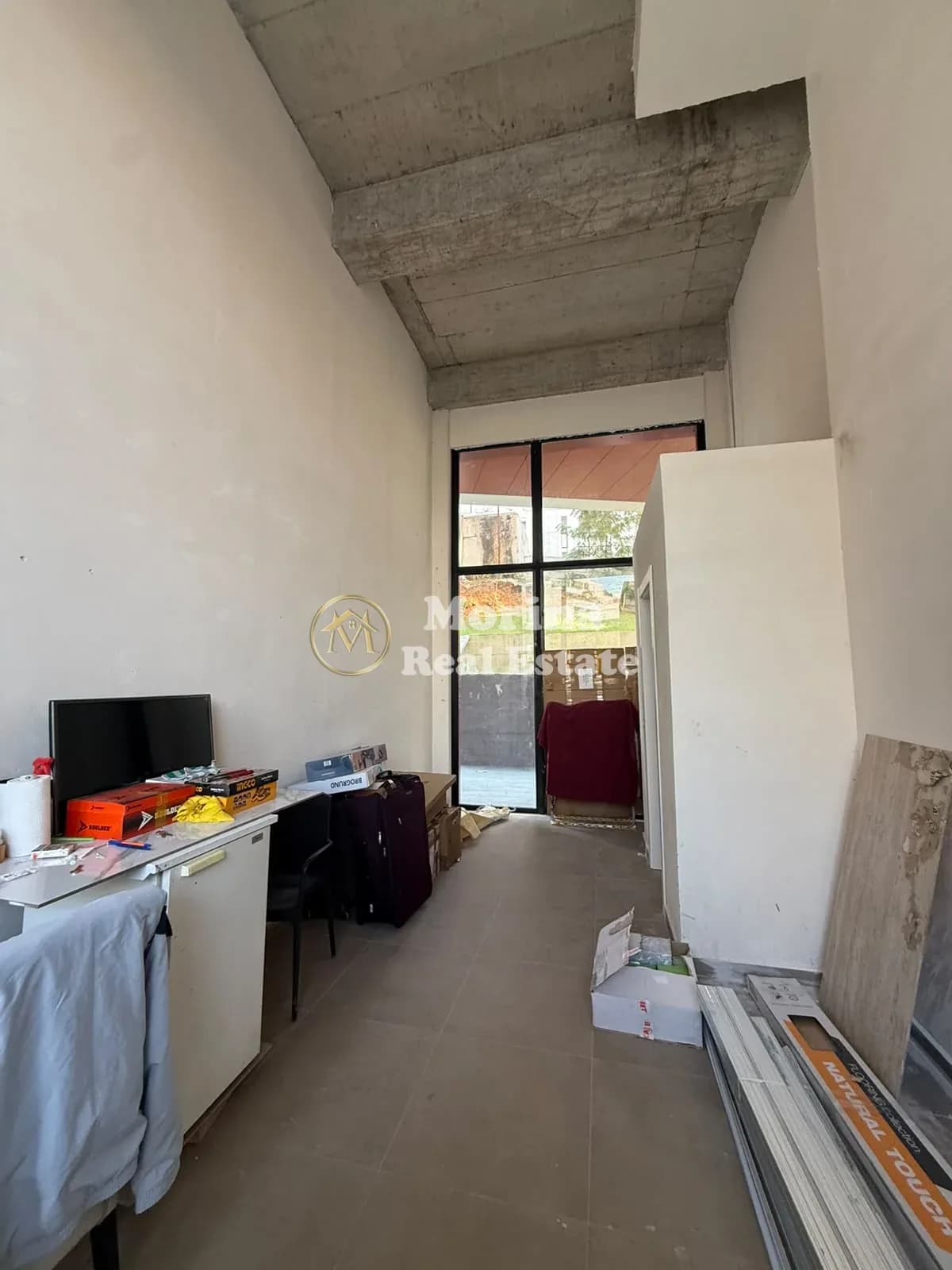 Qera | Ambjent Biznesi | Farmacia 10 | 600 €/muaj 2