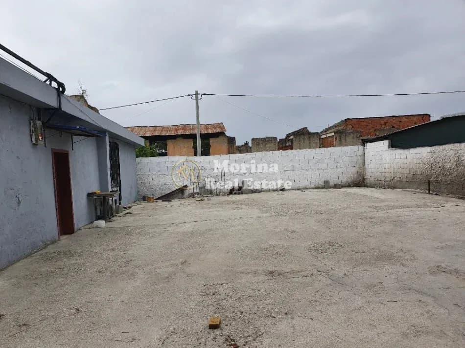 Shitje | Magazinë | Kombinat | 110000 €
