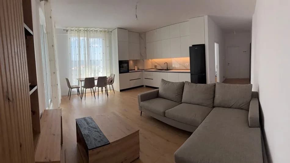 Qera | Apartament 2 + 1 | Rruga Besa | 700 €/muaj