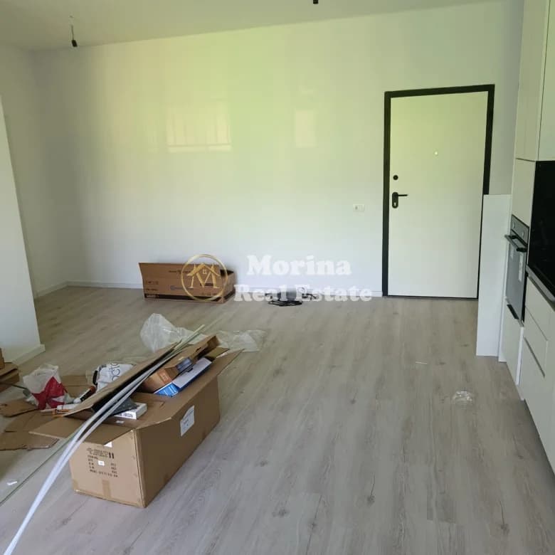 Qera | Apartament 1 + 1 | Rruga 5 Maji | 450 €/muaj 4