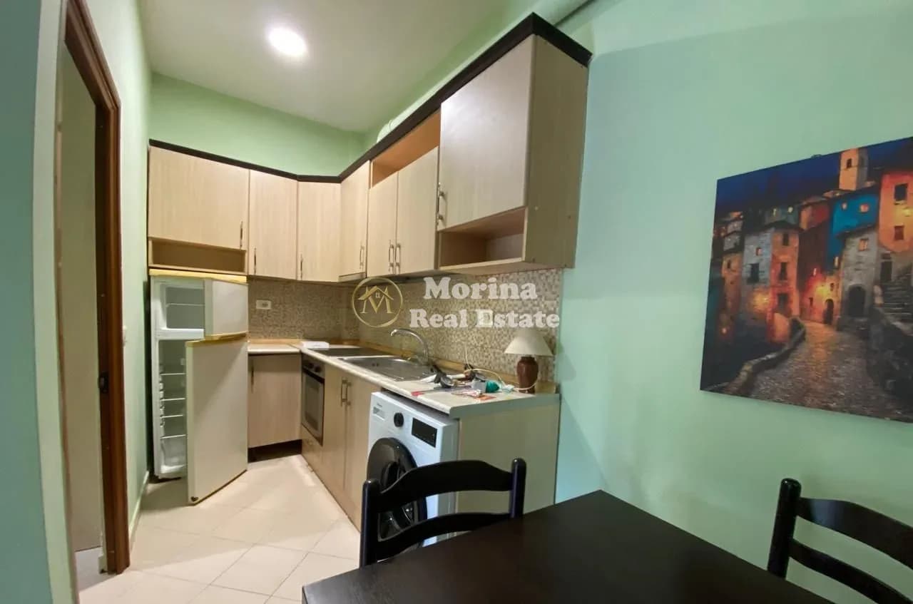 Qera | Shtëpi private 1 + 1 | Laprakë | 400 €/muaj 3
