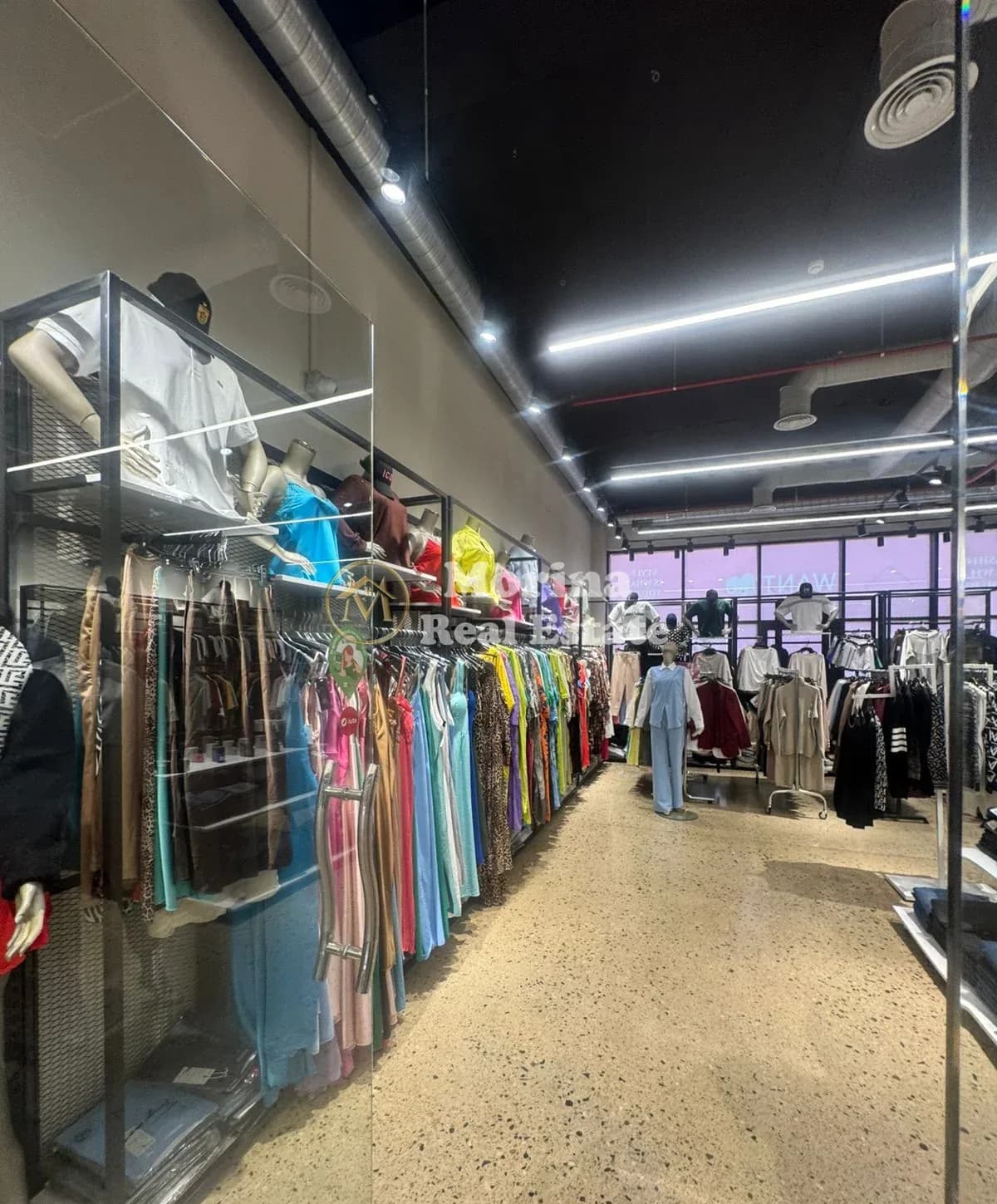 Shitje | Ambjent Biznesi | Rruga 5 Maji, Qendra Tregtare Emerald Center | 616000 €