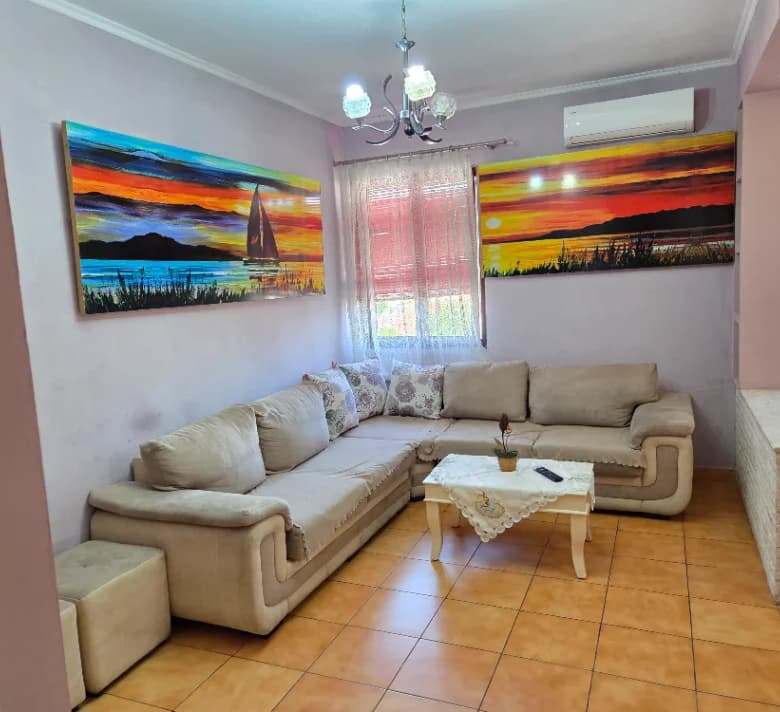 Qera | Vilë 2 + 1 | Ish Fusha E Aviacionit | 450 €/muaj 2