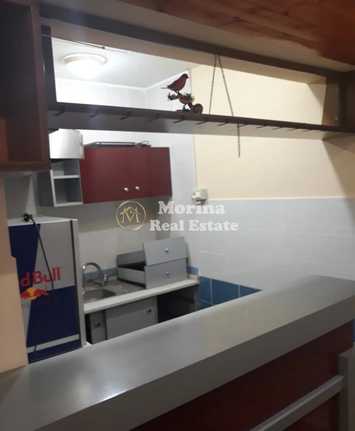 Qera | Ambjent Biznesi | Komuna e Parisit | 300 €/muaj