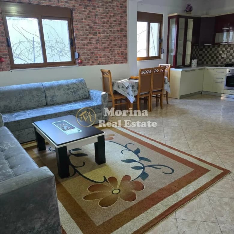 Qera | Shtëpi private 1 + 1 | Vilat Amerikane | 450 €/muaj 2