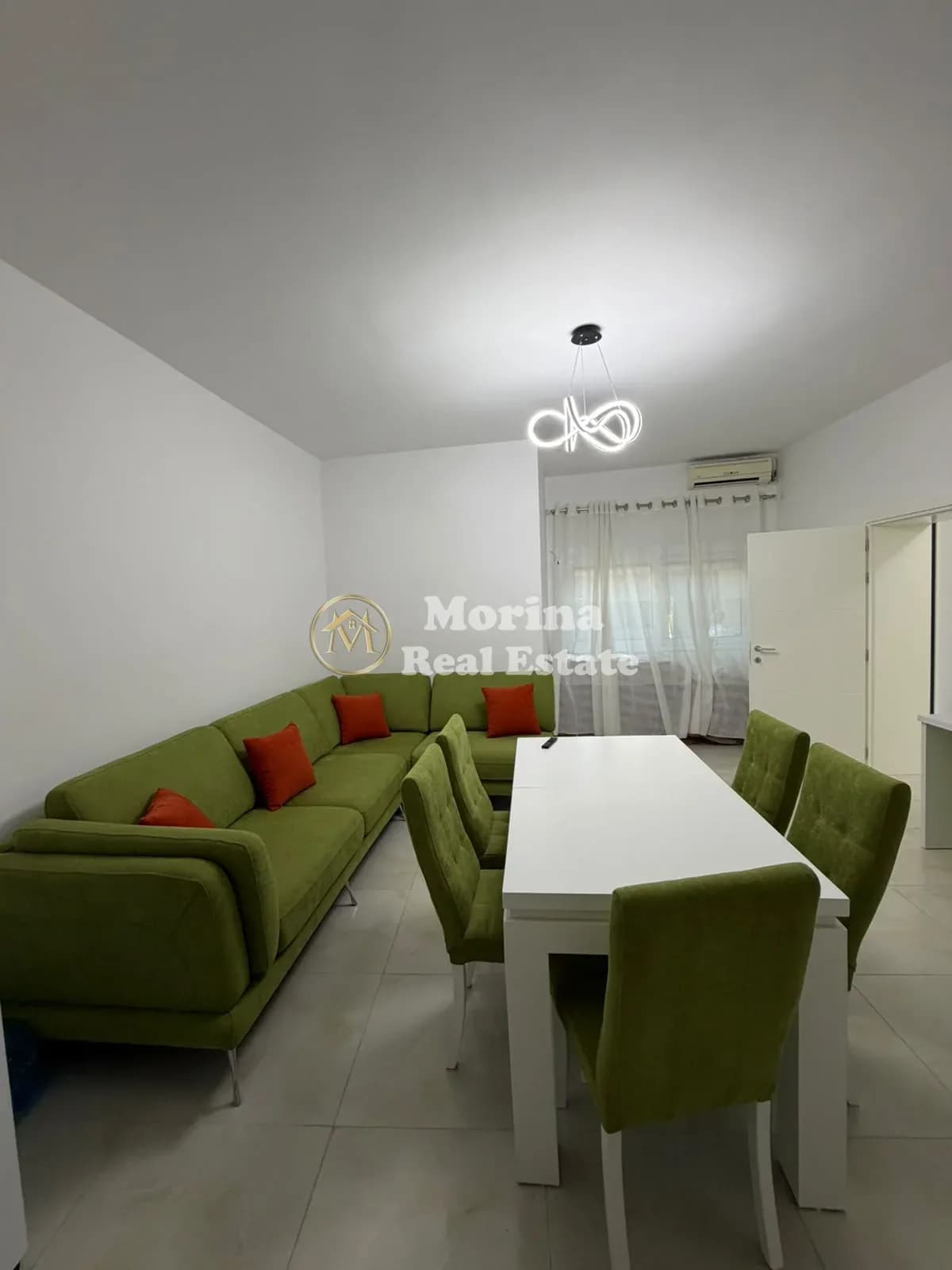 Qera | Shtëpi private 1 + 1 | Rruga Riza Cerova | 550 €/muaj