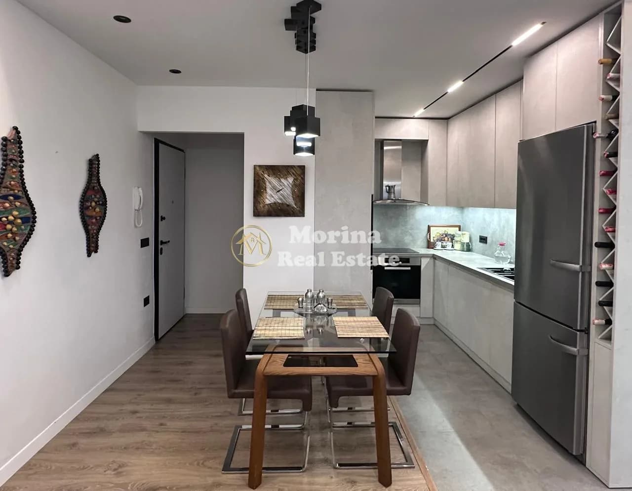 Shitje | Vilë 8 + 1 | Fresk | 650,000€ 4