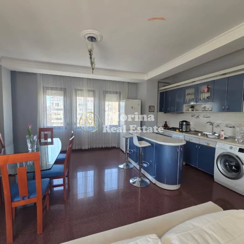 Shitje | Apartament 3 + 1 | Blloku | 650000 € 3