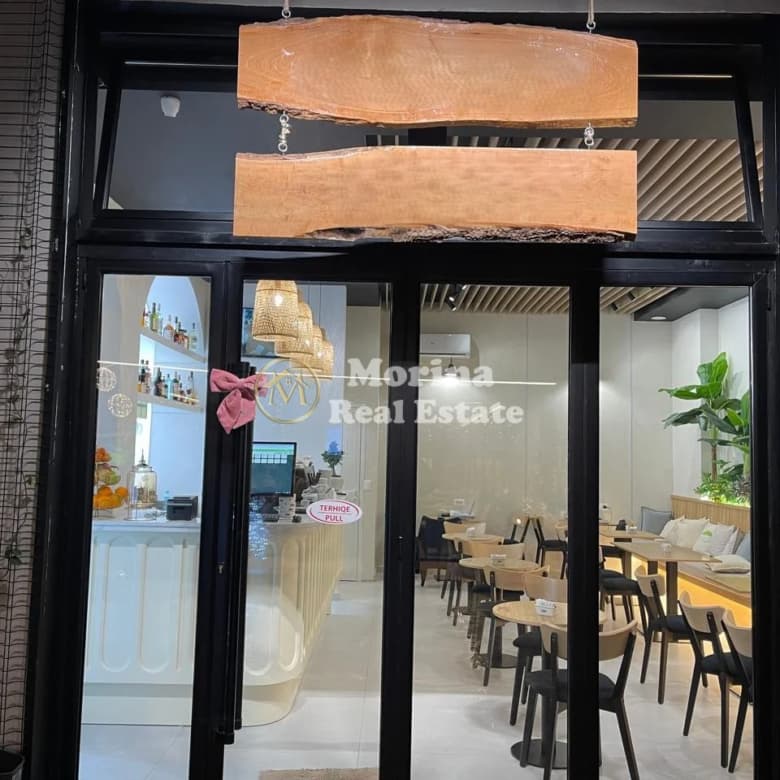 Shitje | Ambjent Biznesi | Rruga e Barrikadave | 176750 € 3
