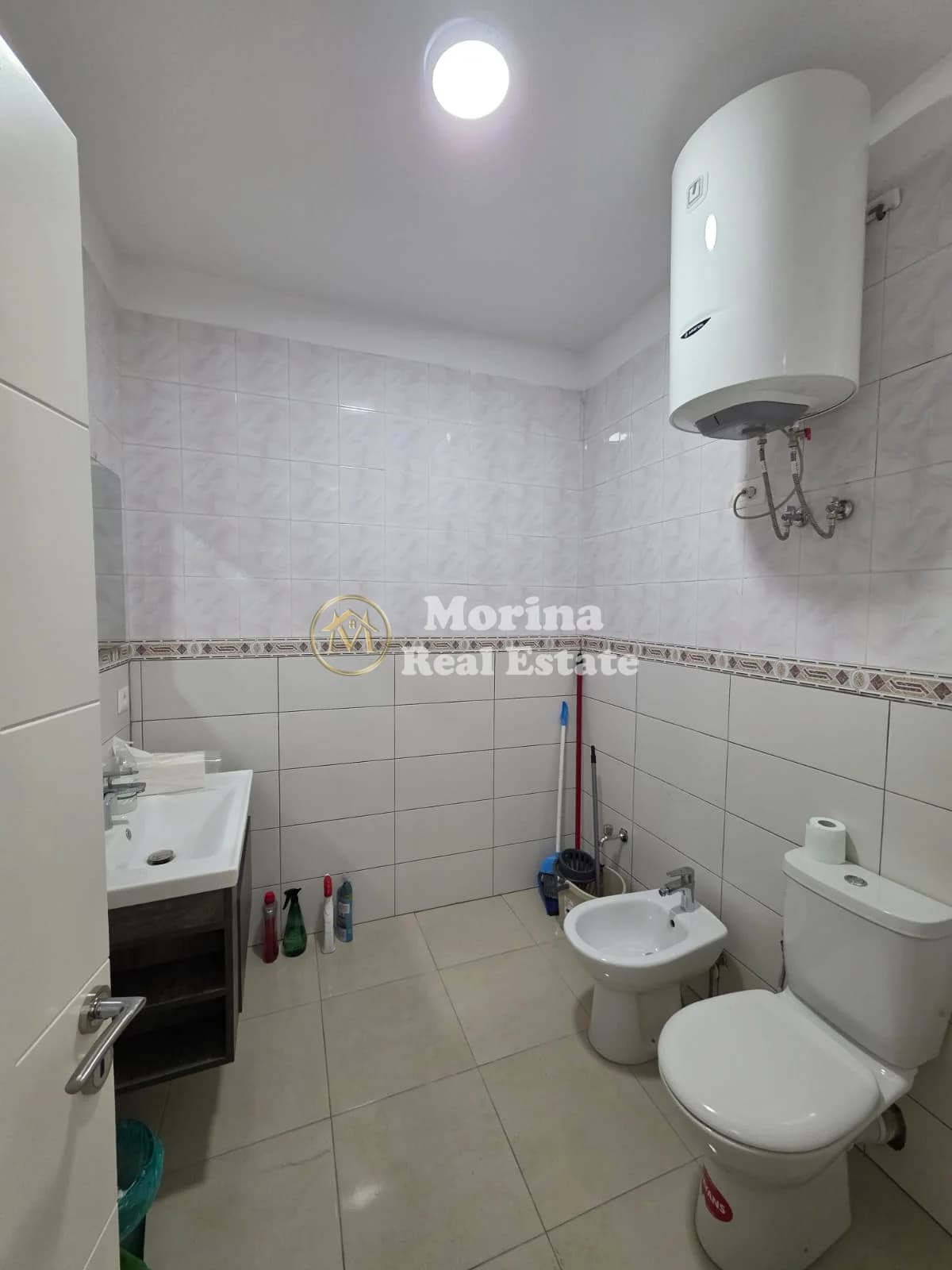 Qera | Ambjent Biznesi | Shkolla e Baletit | 550 €/muaj