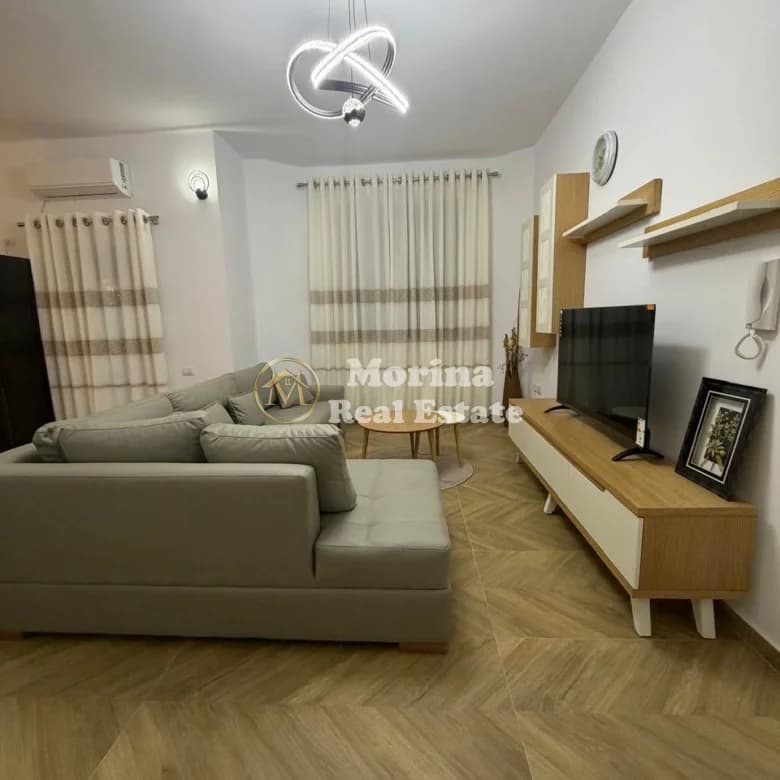 Qera | Shtëpi private 1 + 1 | Selitë | 450 €/muaj 2