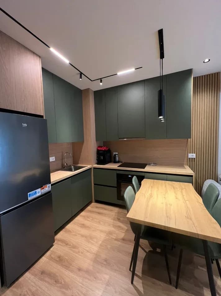 Qera | Apartament 1 + 1 | Ali Demi, Kadiu | 540 €/muaj 2