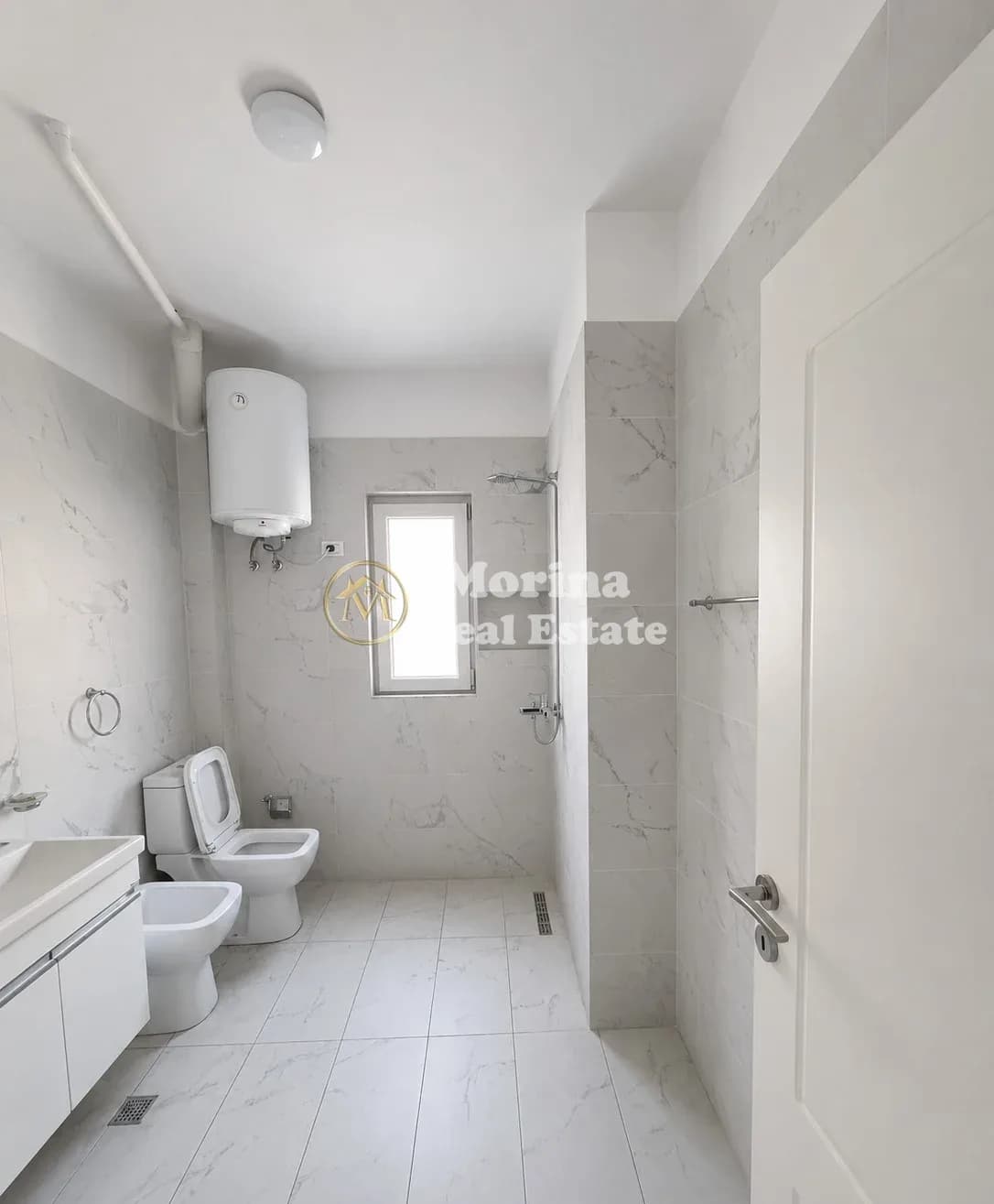 Qera | Ambjent Biznesi | 9 Katëshet | 500 €/muaj 3