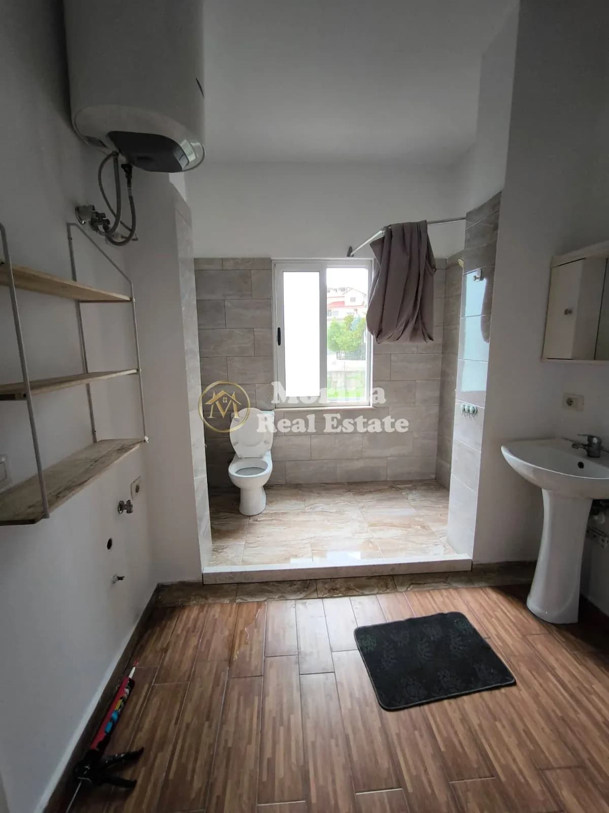 Qera | Shtëpi private 1 + 1 | Kodra E. Priftit | 320 €/muaj 4