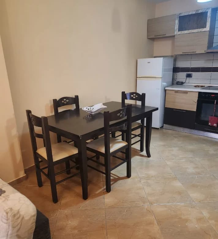Qera | Apartament 1 + 1 | Fresku | 380 €/muaj 4