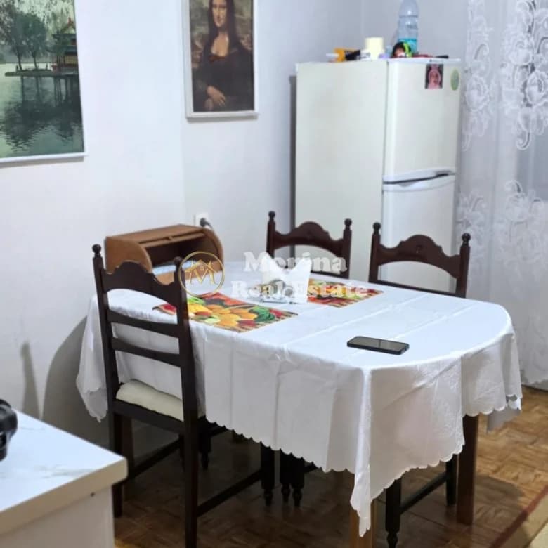 Qera | Apartament 2 + 1 | Rruga Kongresi i Manastirit | 450 €/muaj 2